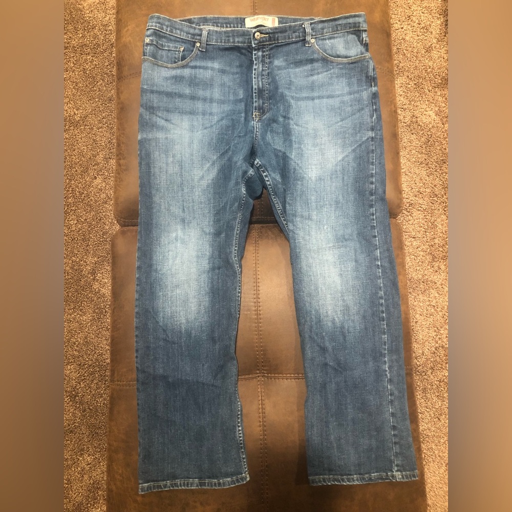 Wrangler Flex Relaxed fit Boot cut blue jeans mens 42 x 32
